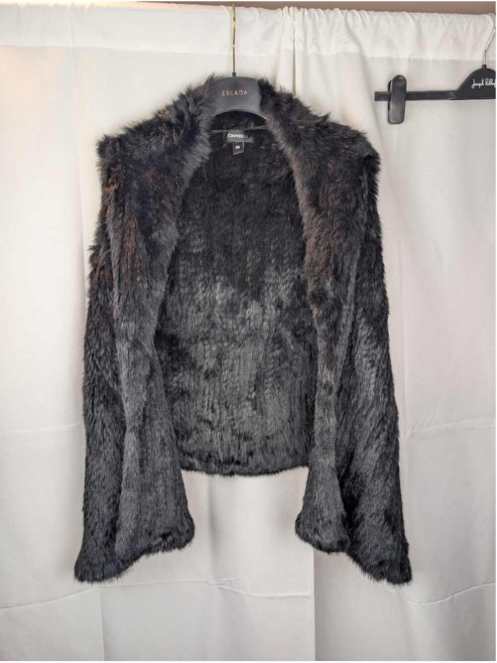 Danier Knitted Genuine Rabbit Fur Vest Black Size M/L NWOT